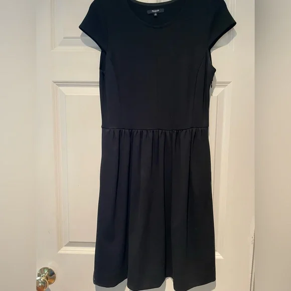 Madewell LBD black Dress- new size M - Picture 1 of 1